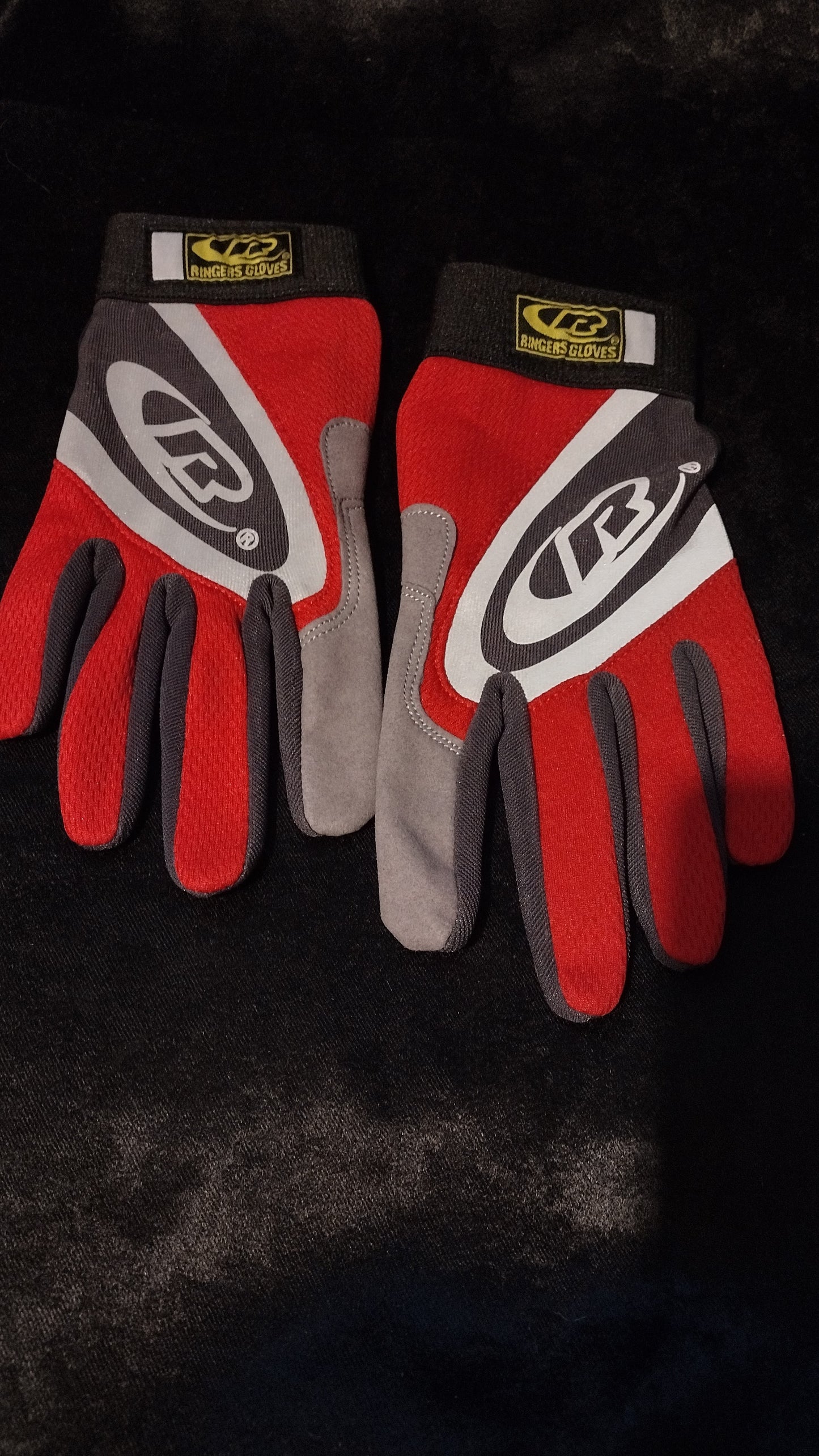 All purpose Gloves size small