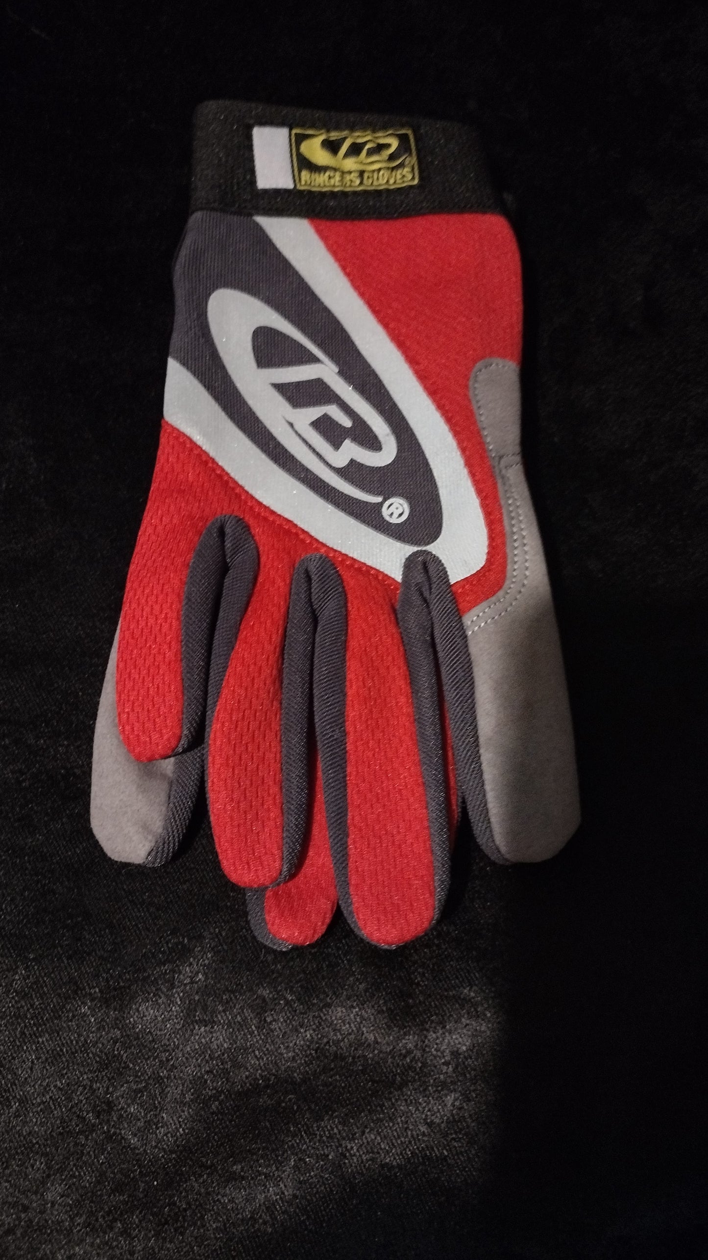 All purpose Gloves size small