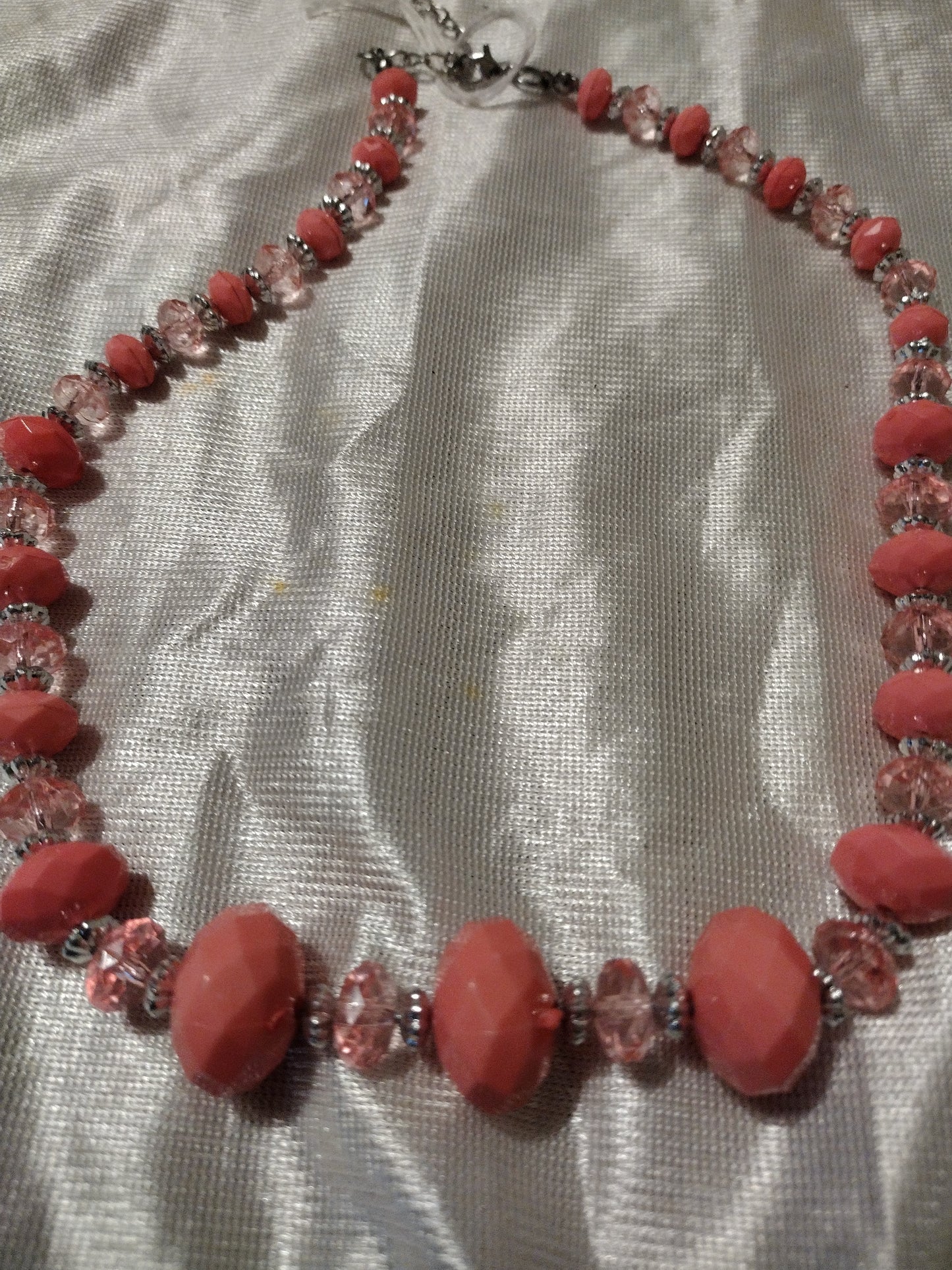Women pink necklace