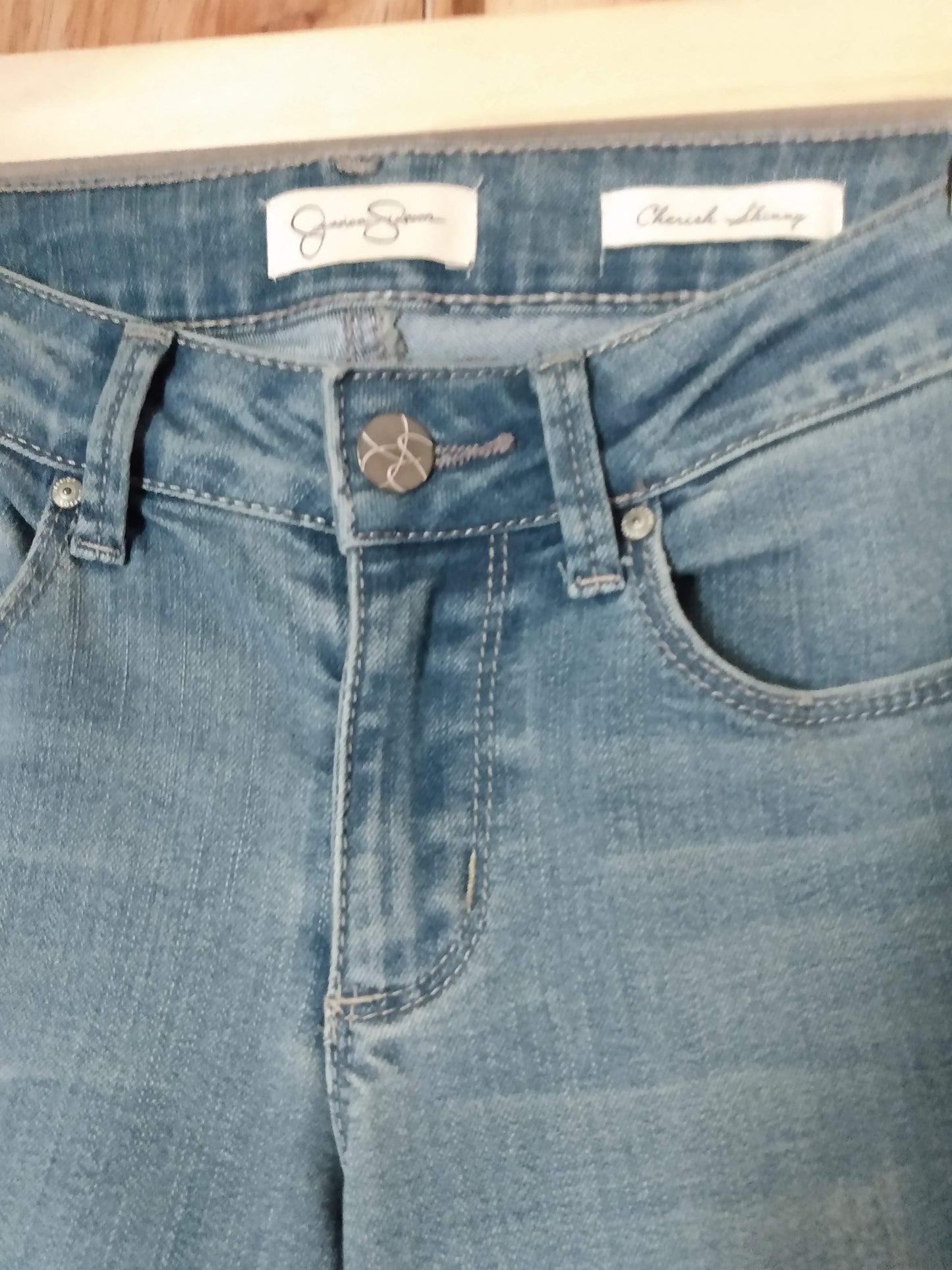 Women's Jessica Simpson jeans size 25