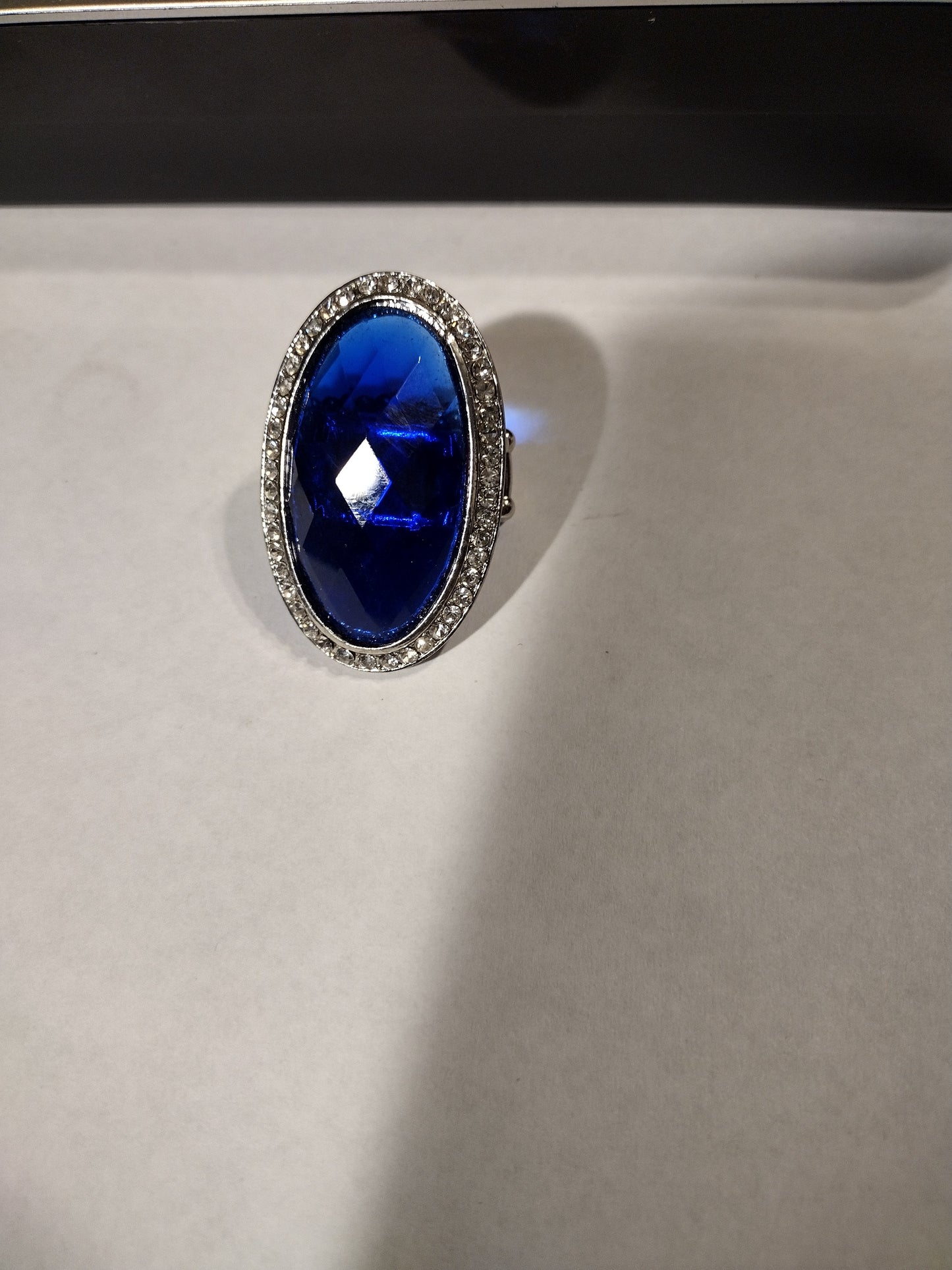 Women's blue stretch ring