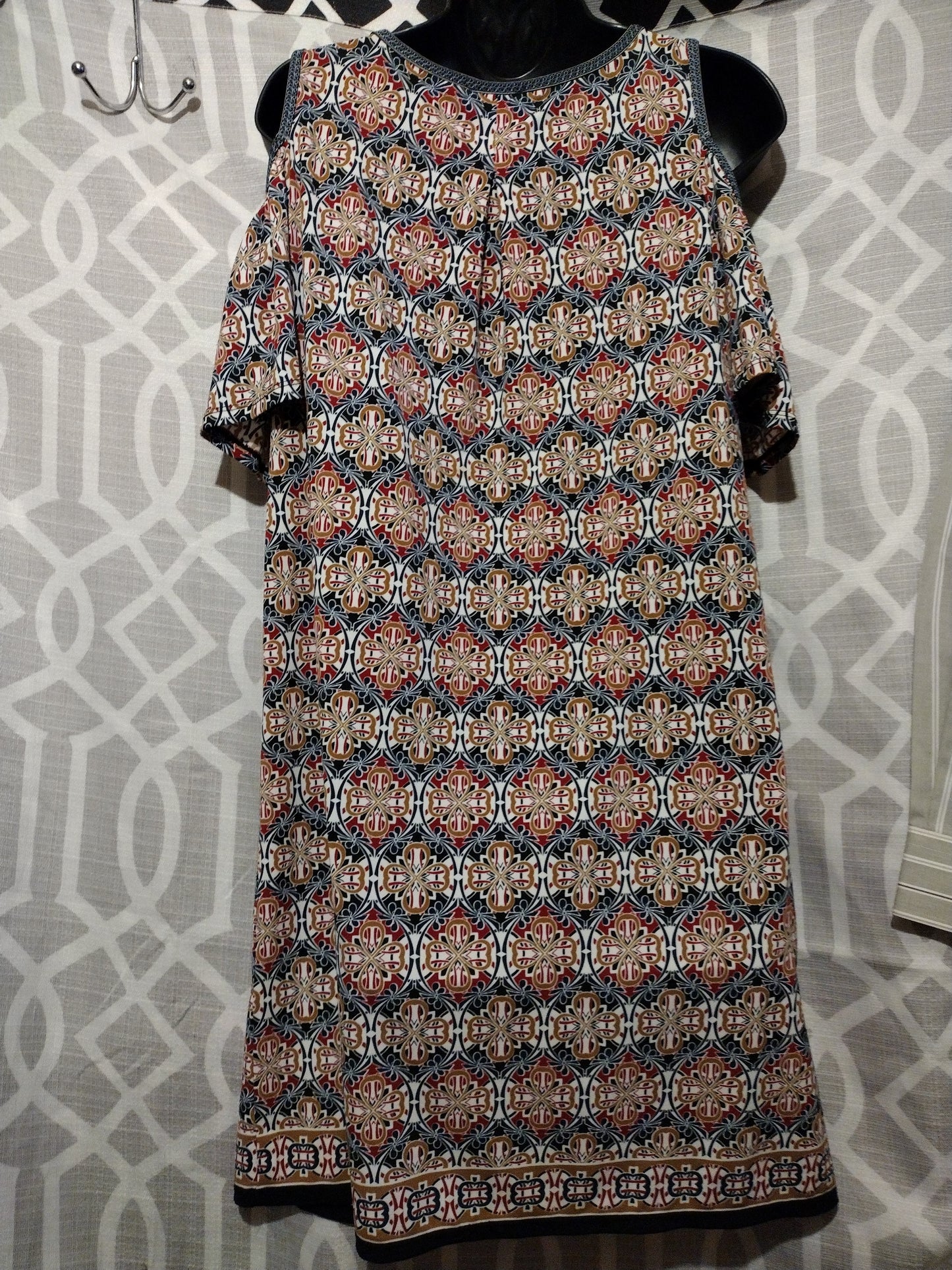 Women's cold shoulder dress size xsmall