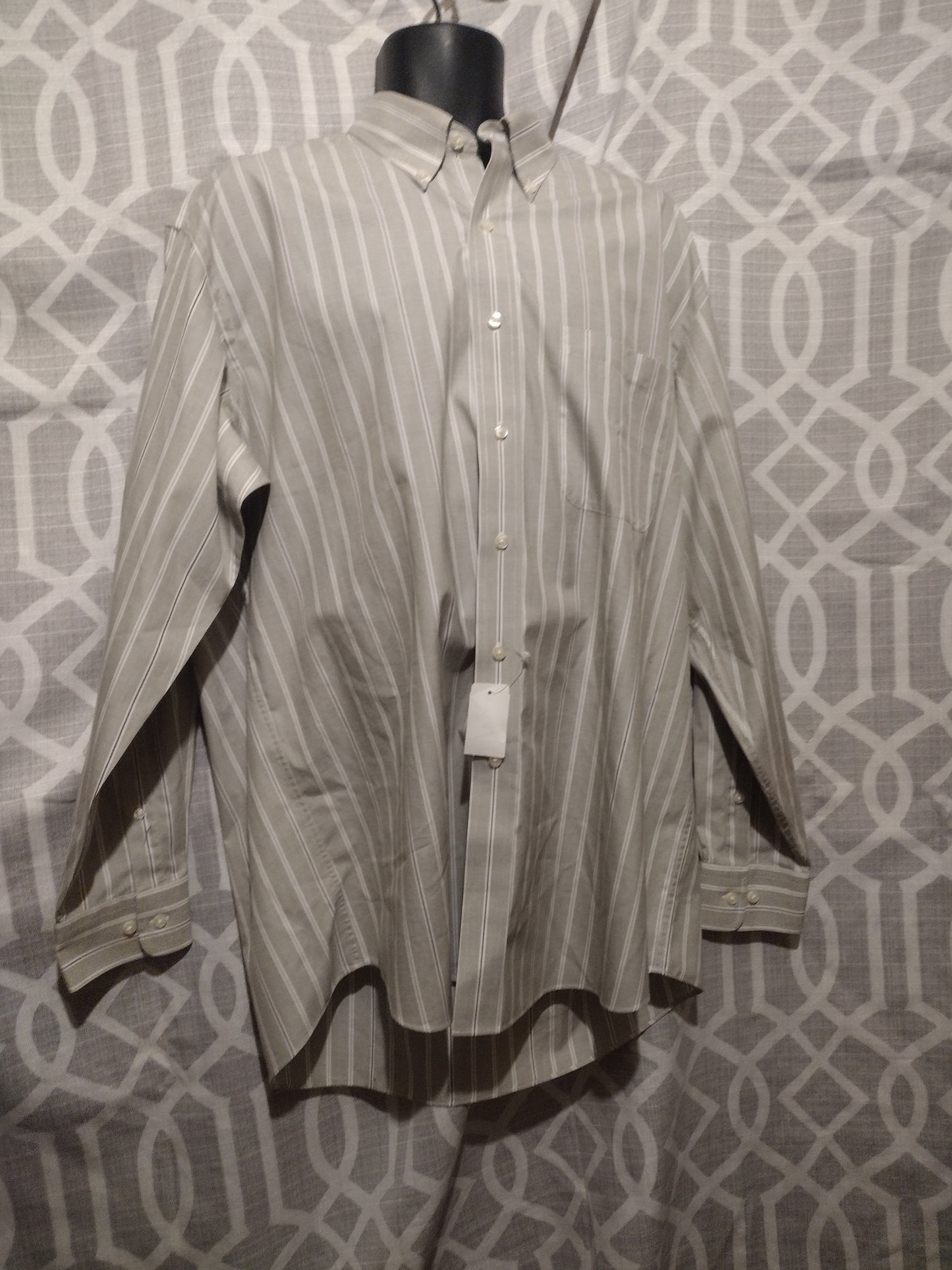 Men long sleeve shirt size large