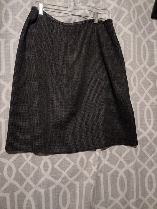 Women's misses skirt size 16