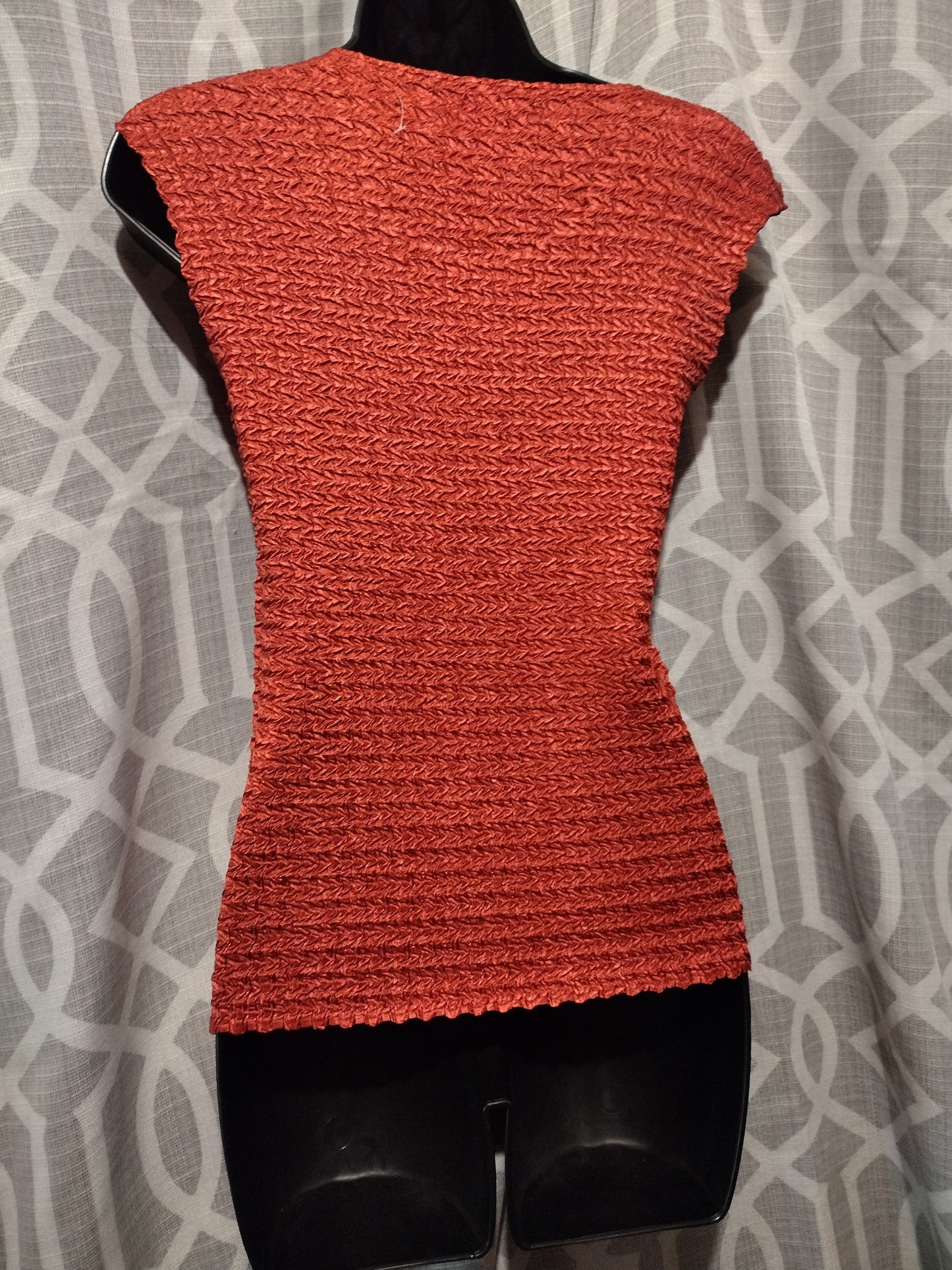 Women orange tank shirt size small