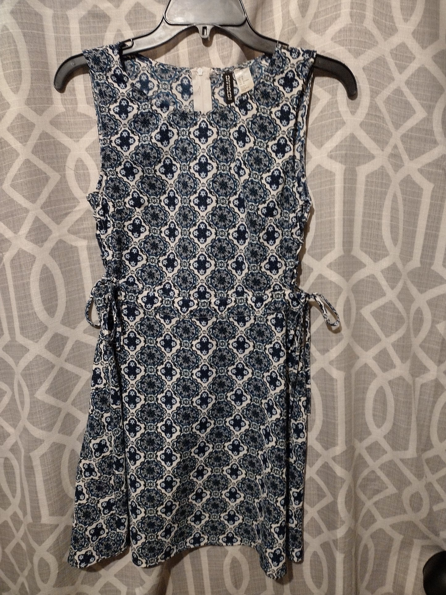 Girl dress size 8