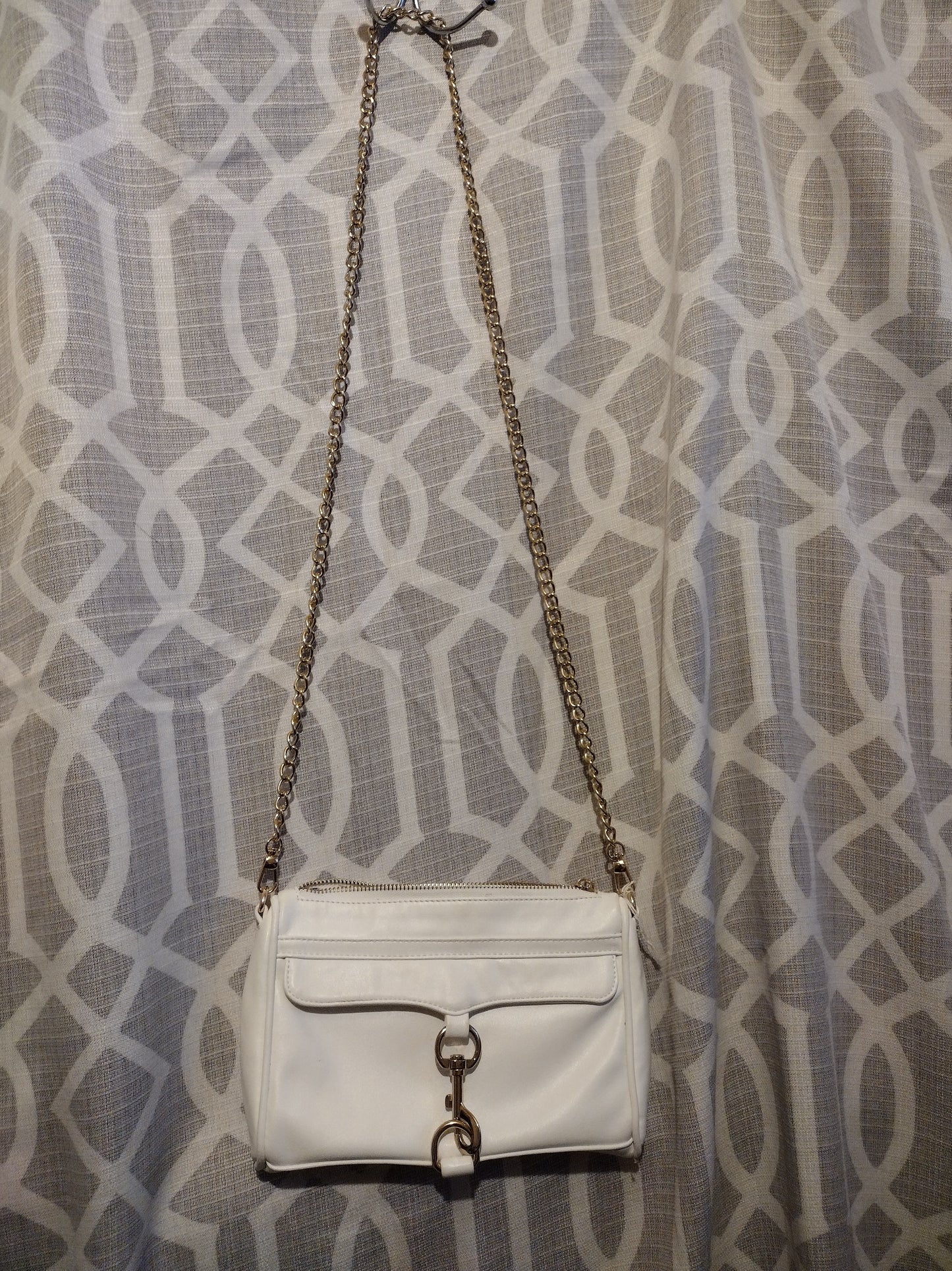 Women's white shoulder handbag