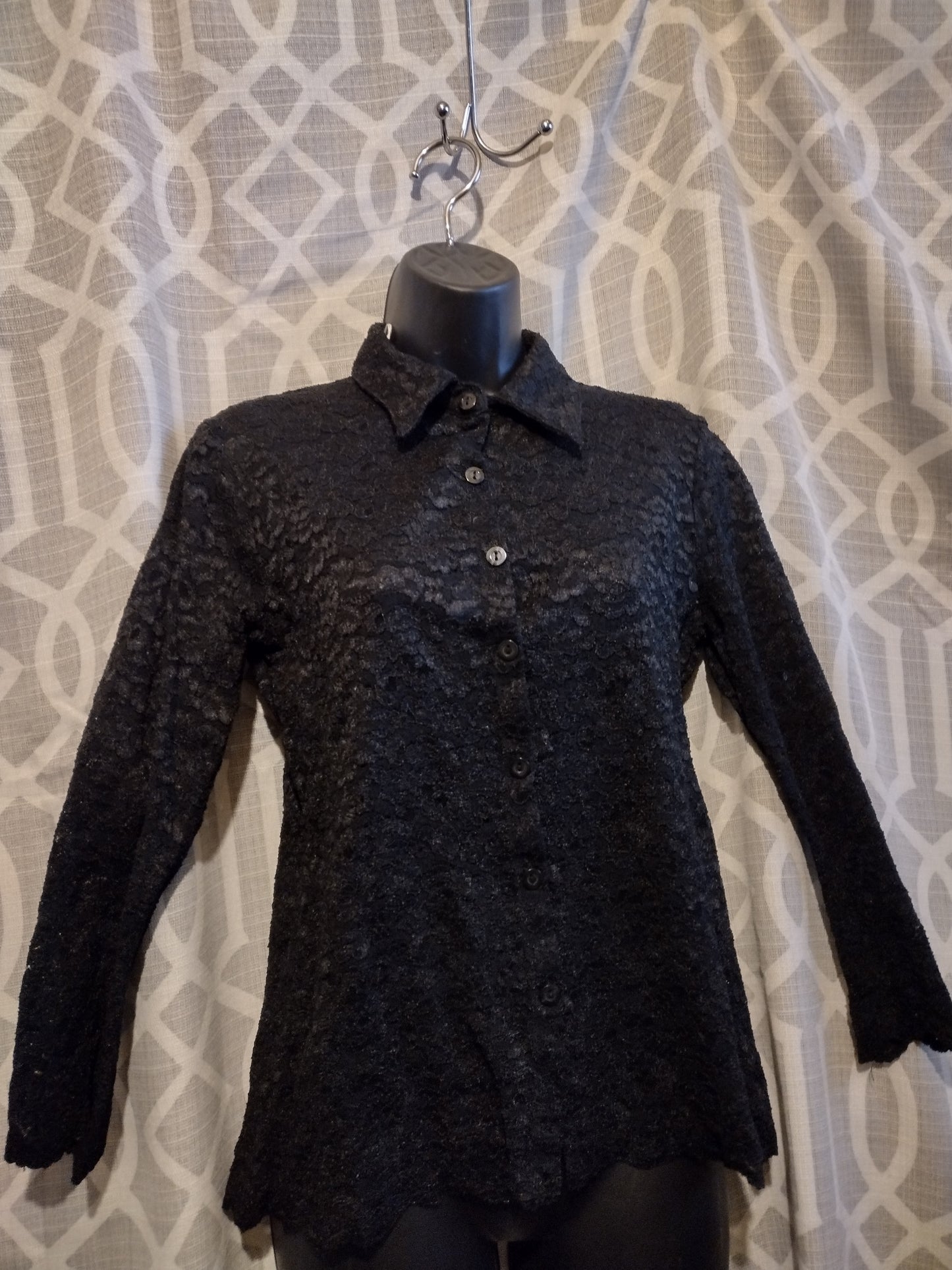 Women's black lace shirt size small