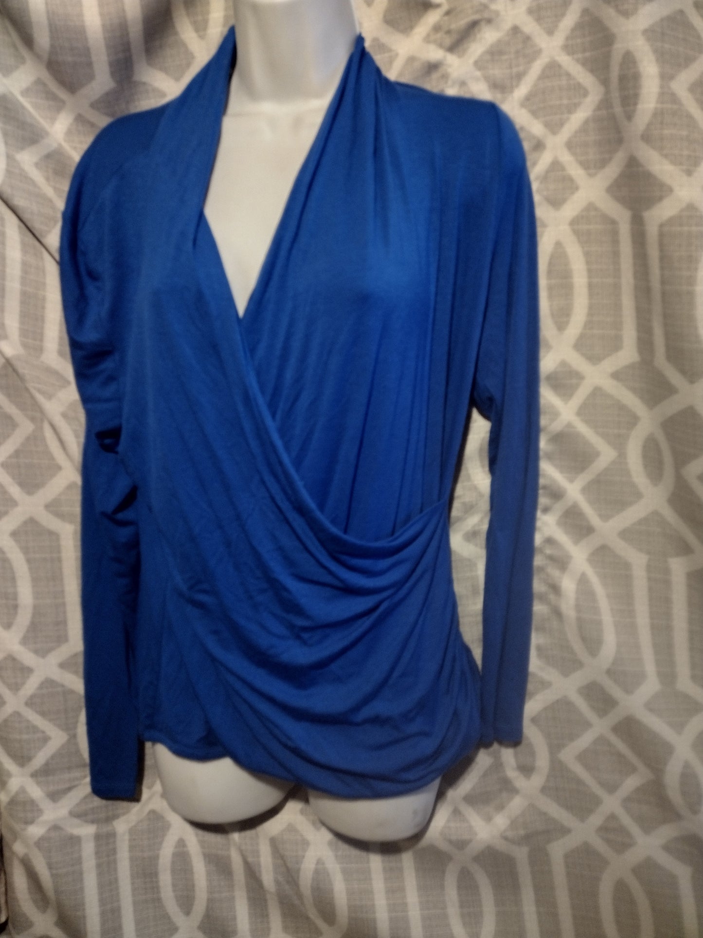 Women long sleeve blue shirt size small