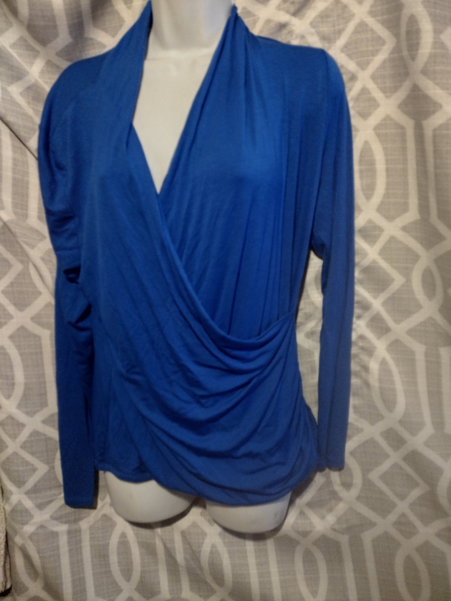 Women long sleeve blue shirt size small