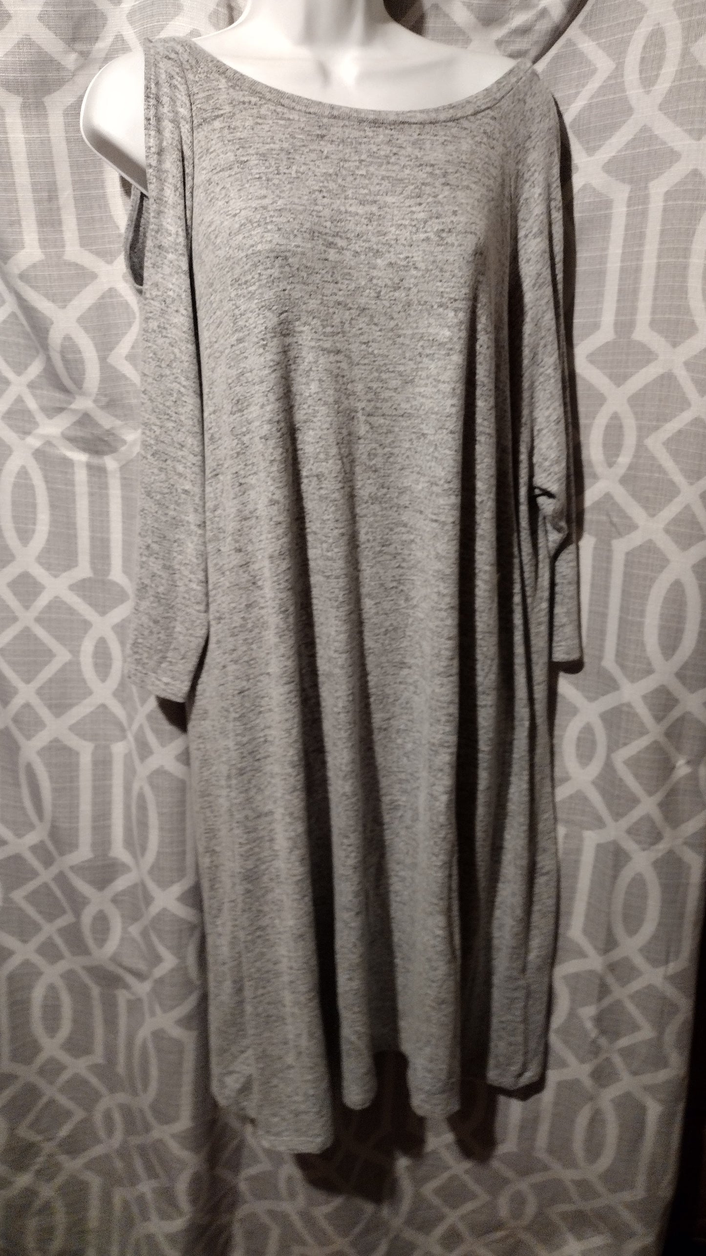 Women's gray cold shoulder sweater dress 2X