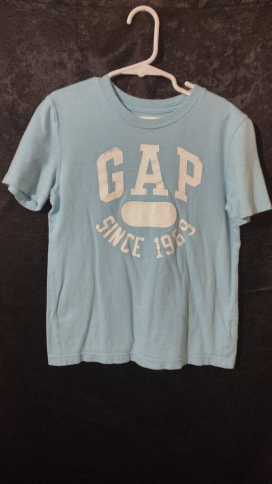 Boys Gap t-shirt size 6-7