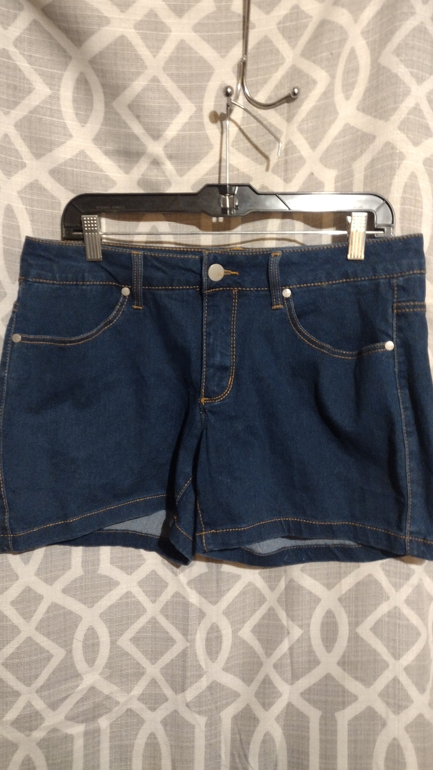 Women denim shorts size 14