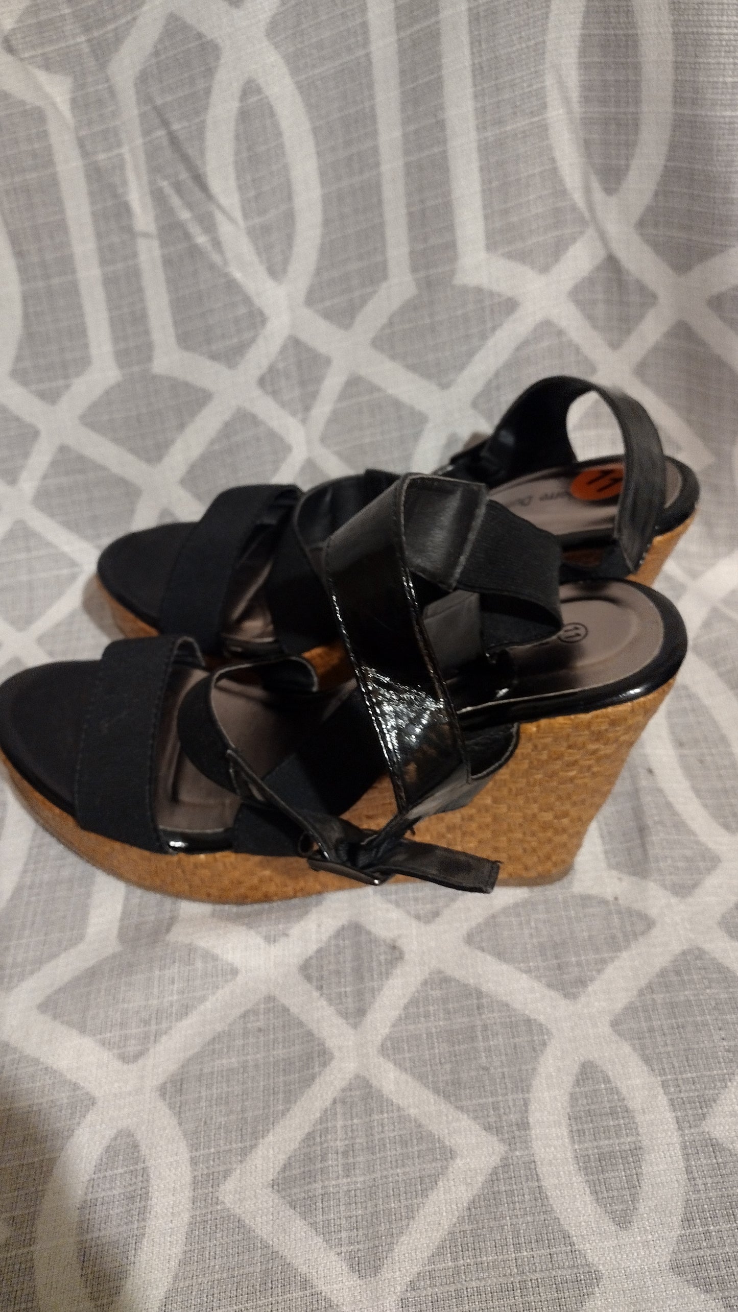 Women black wedge heels sandals size 11