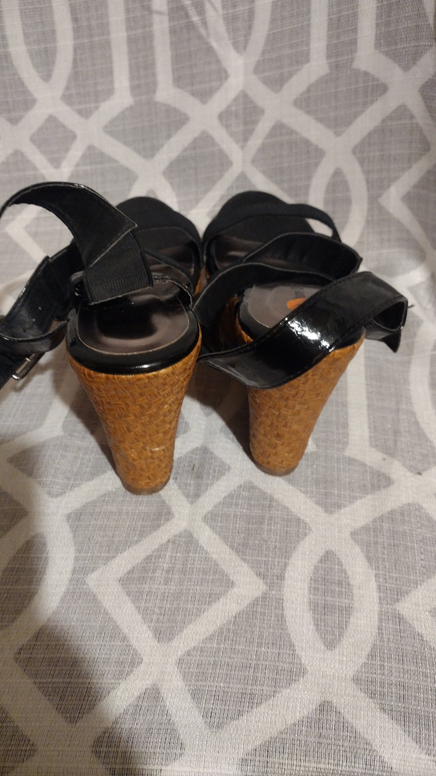 Women black wedge heels sandals size 11