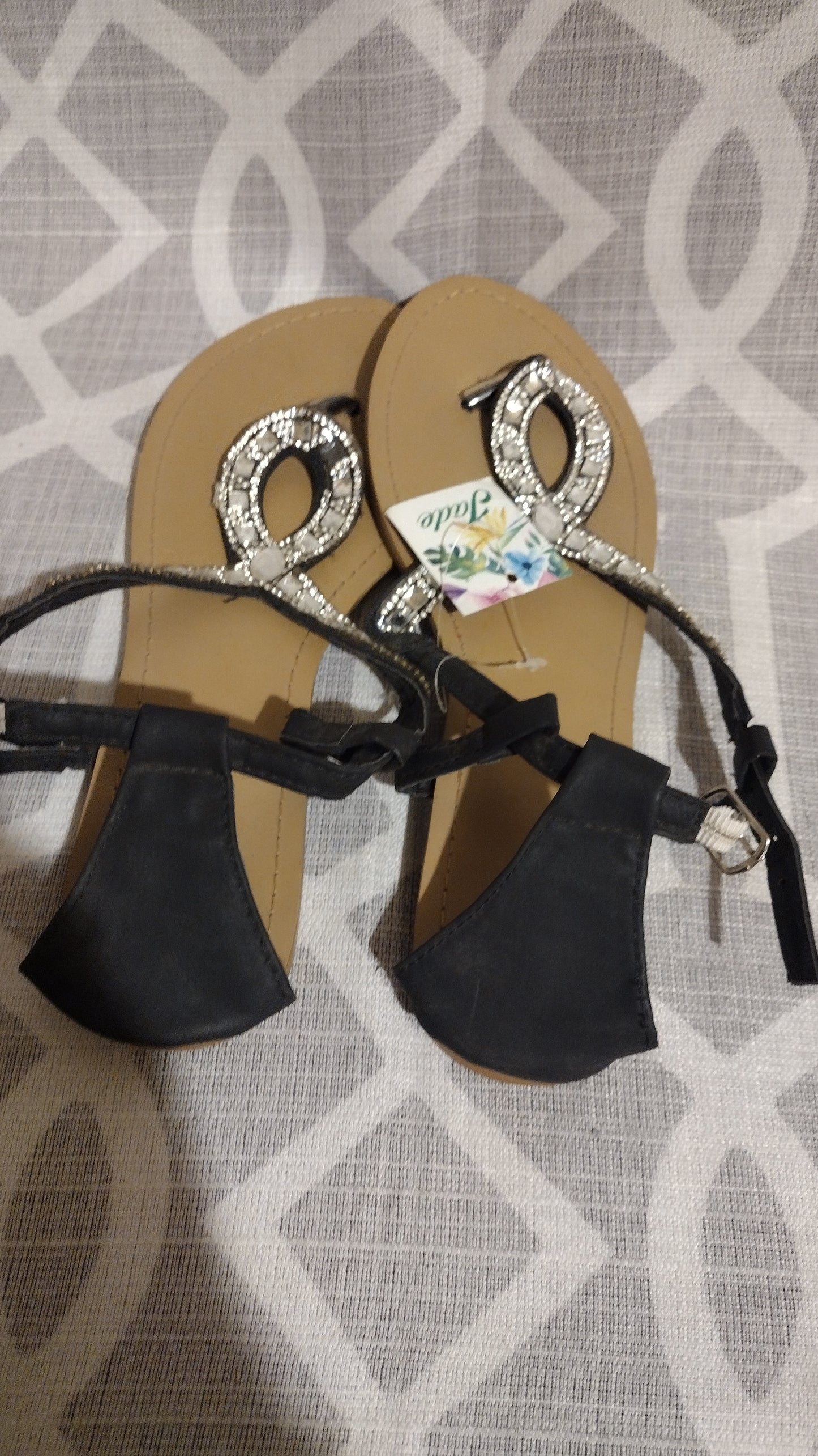 Women's rhinestone sandals size 7