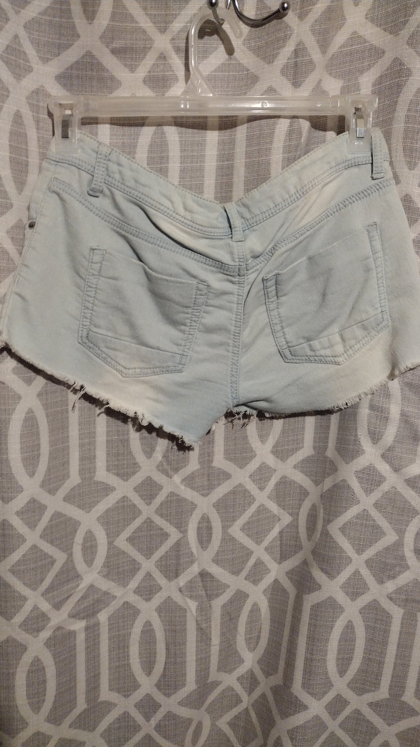 Women's short shorts size 7