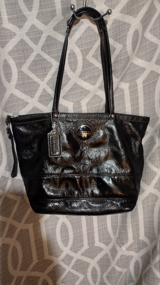 Women's Coach Shoulder bags