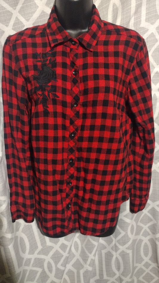 Women's plaid shirt size small