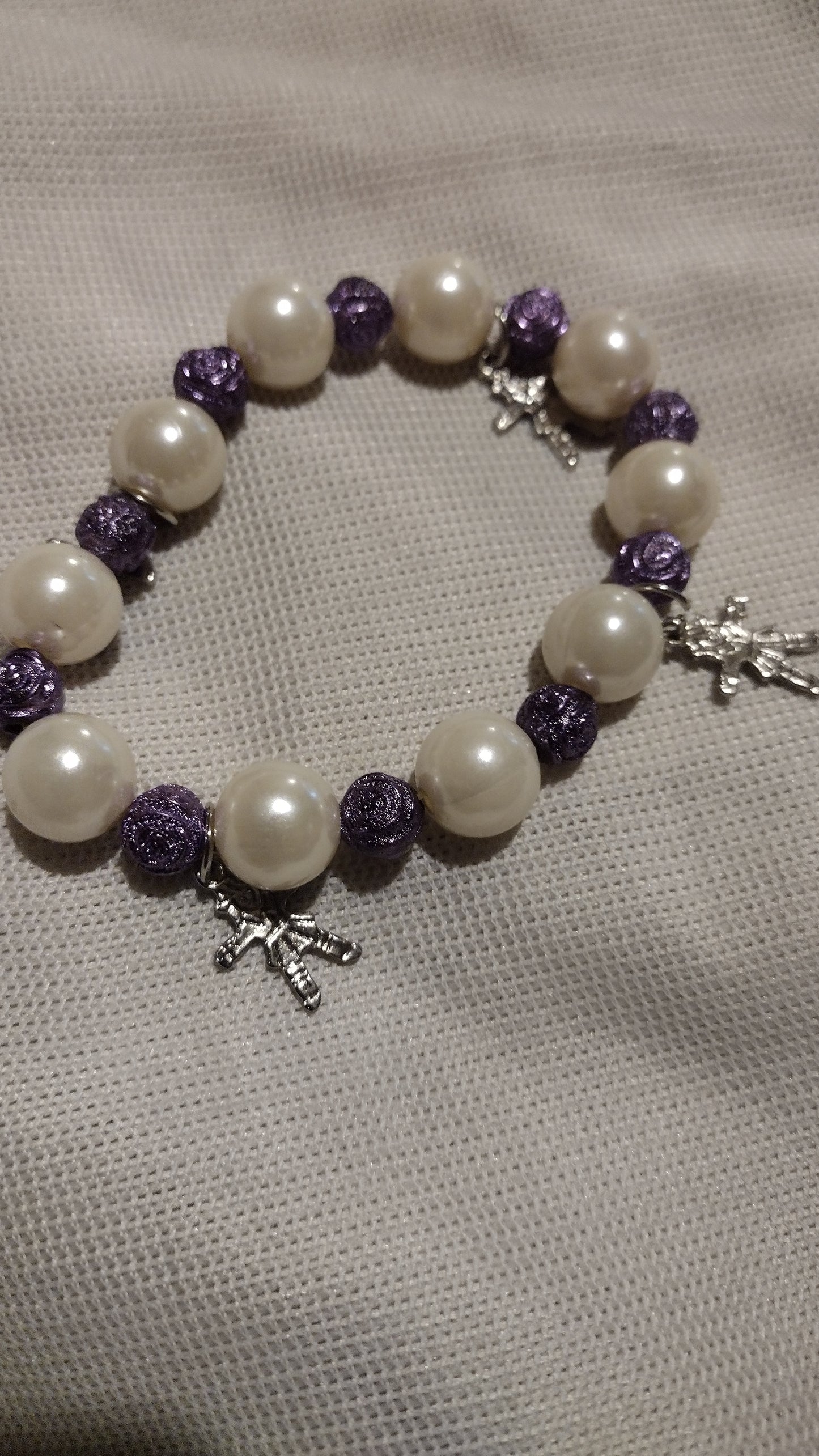 Women's cream/purple charm stretch bracelet