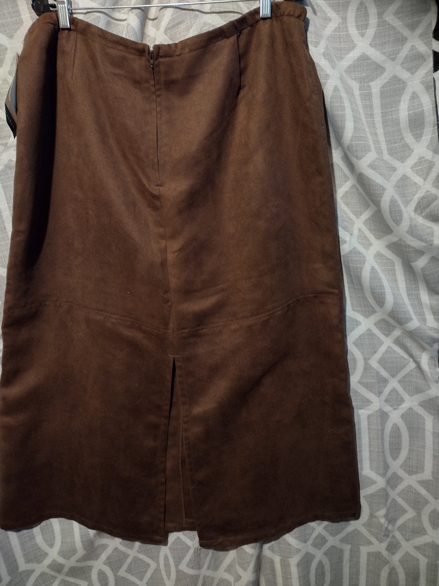 Women plus size brown skirt 16W