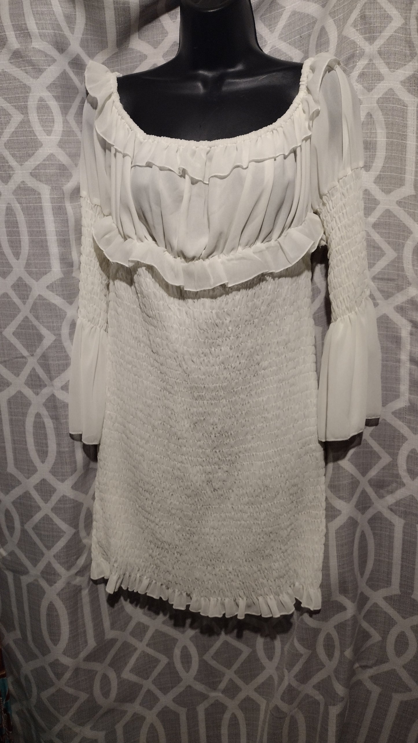 Women white dress size 12