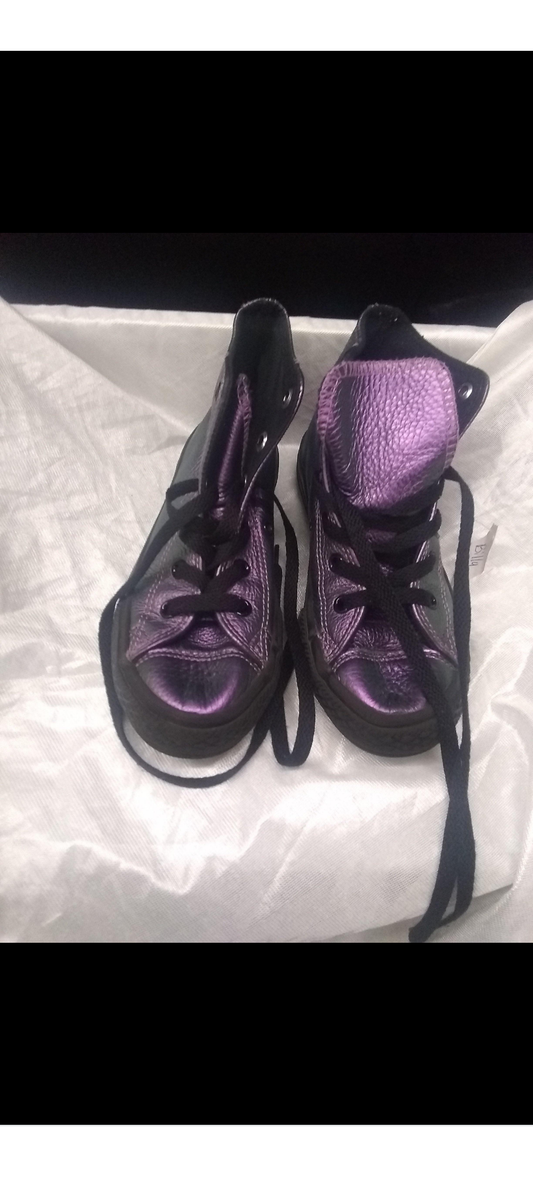 Girls purple Converse tennis shoes 13.5