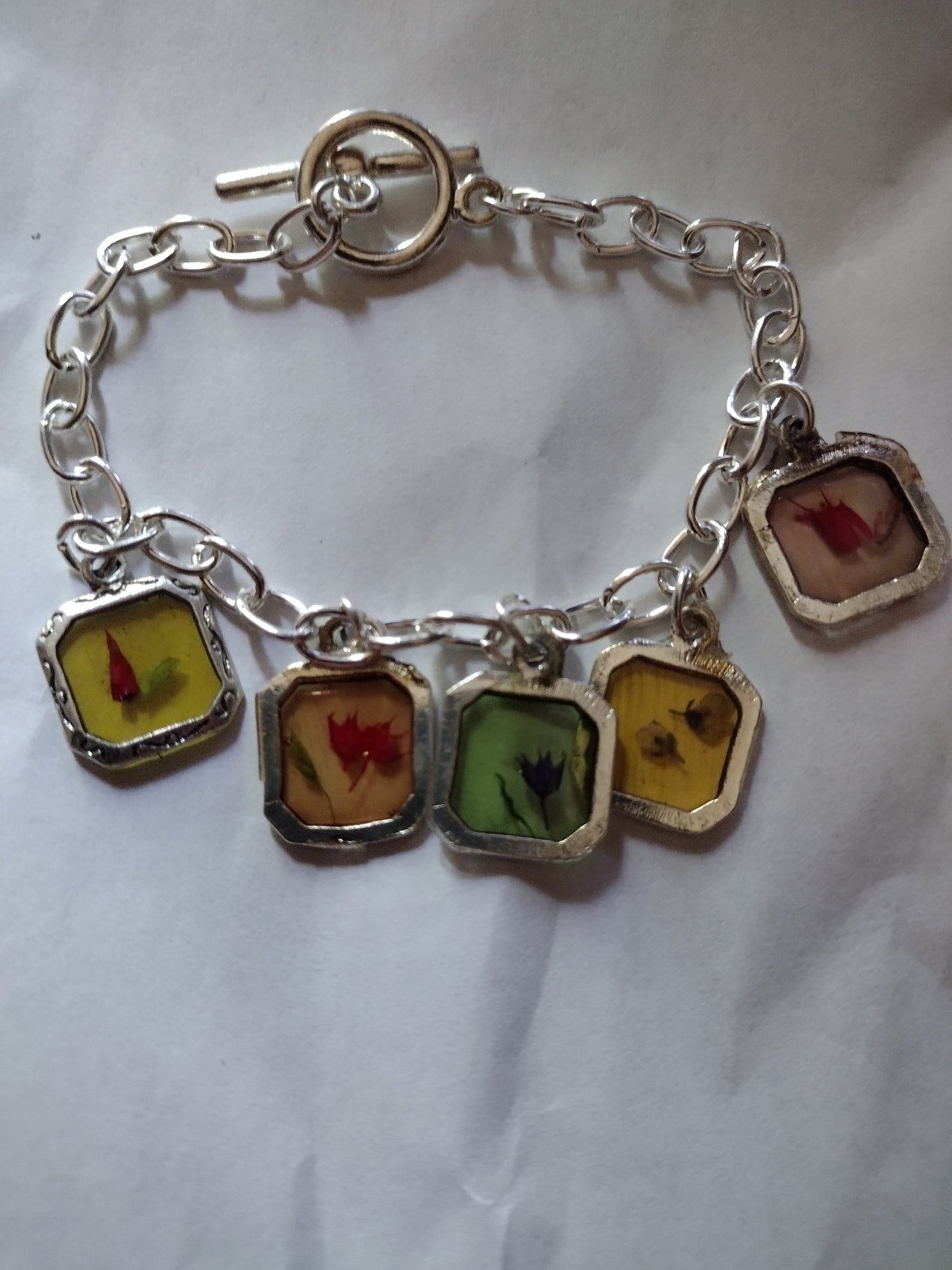 Women square emblem bracelet