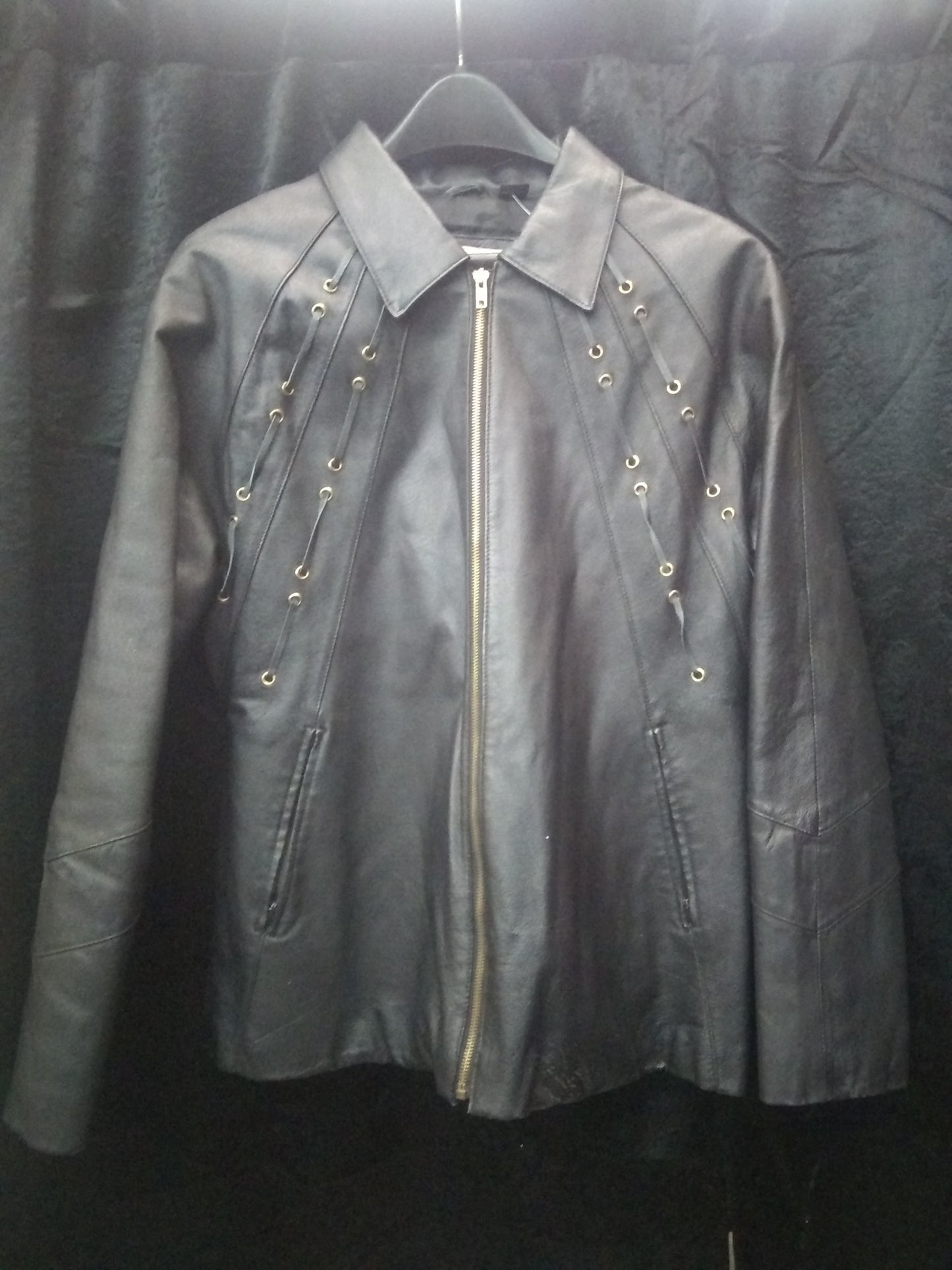 Women's leather jacket medium