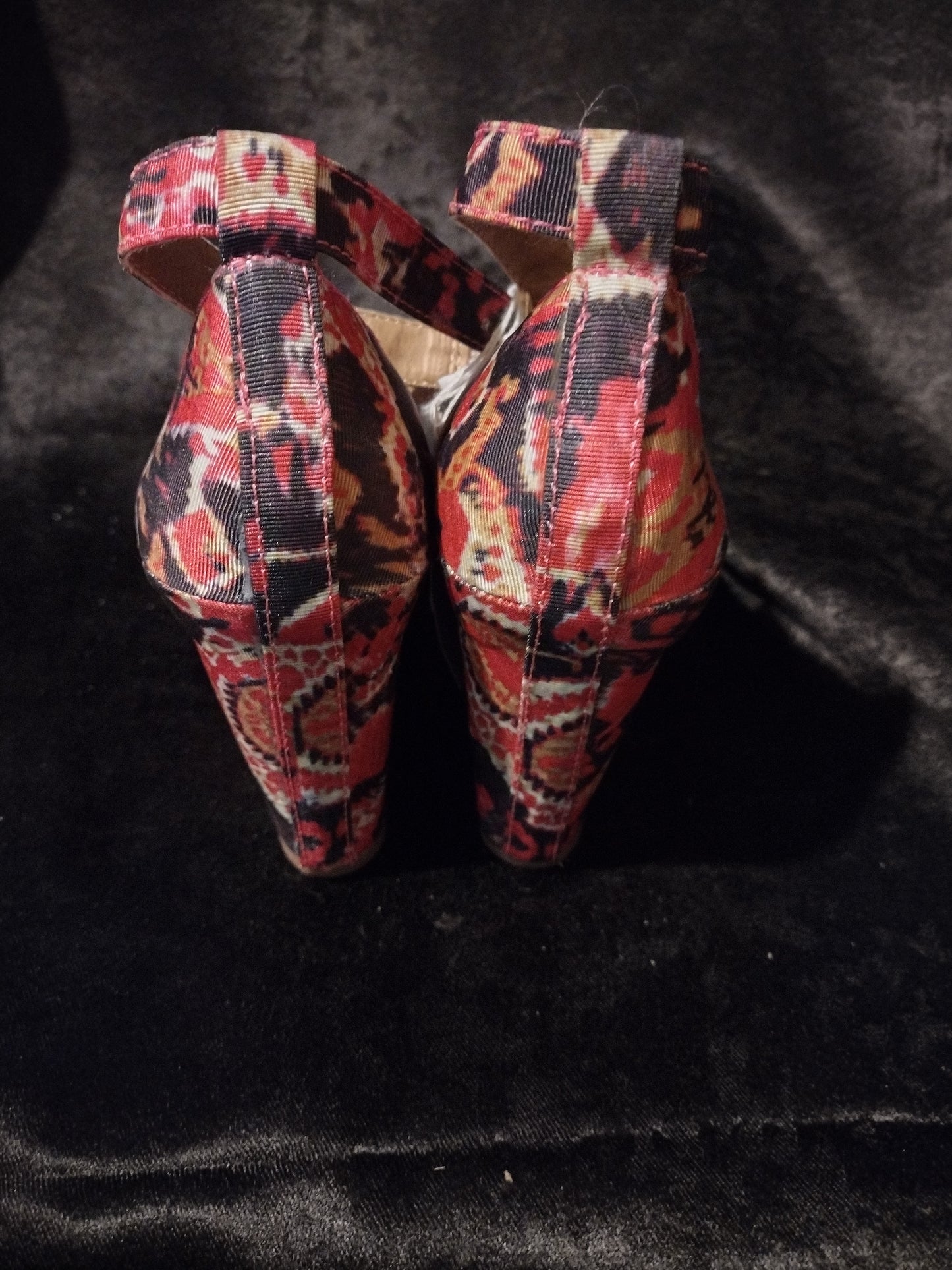 Women wedge heel shoes size 5.5M