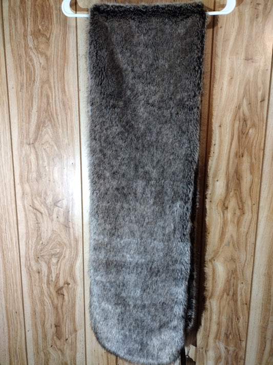 Women gray fur shawl