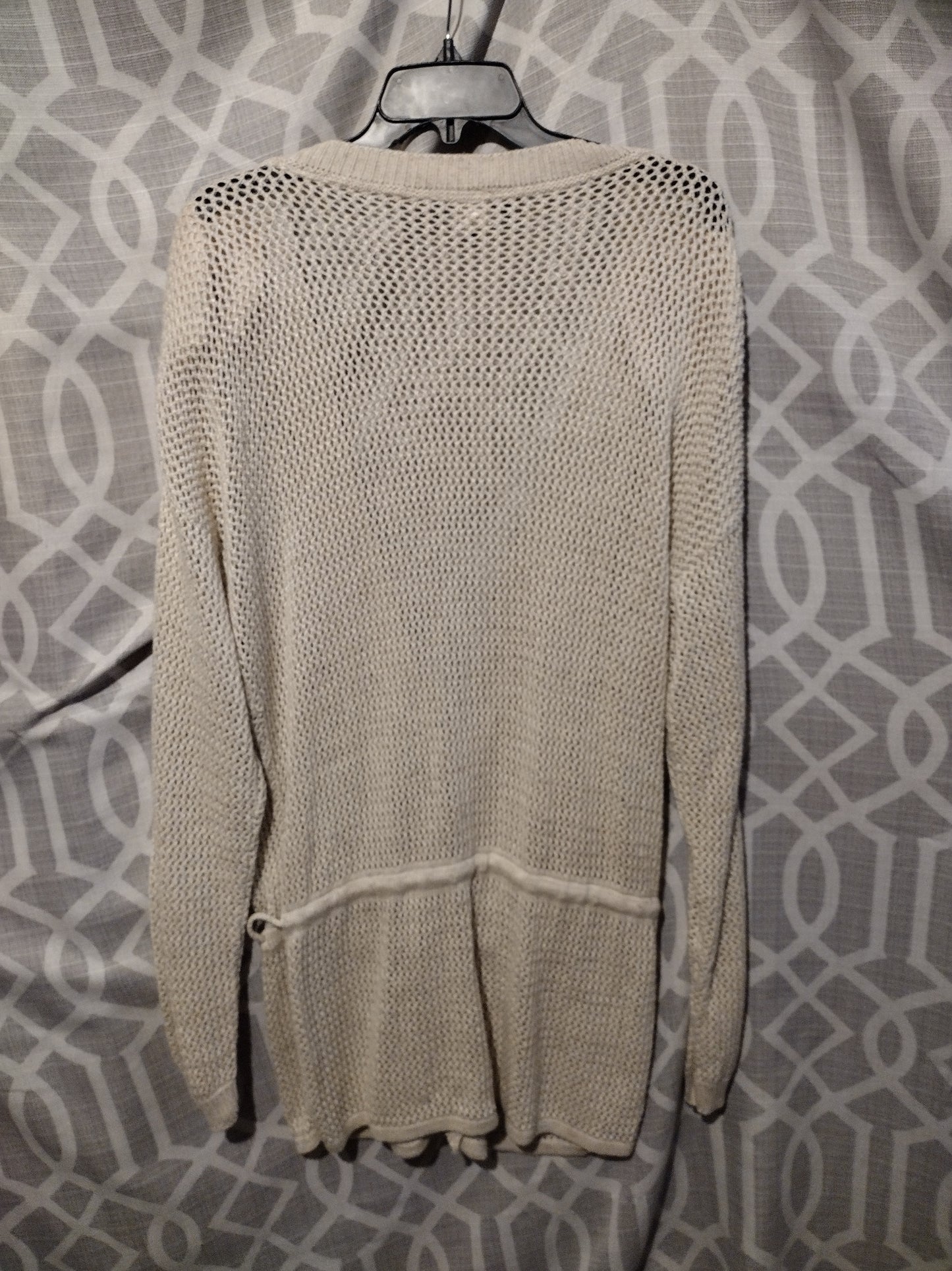 Women's beige sweater medium