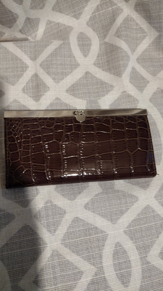 Women's leather brown wallet