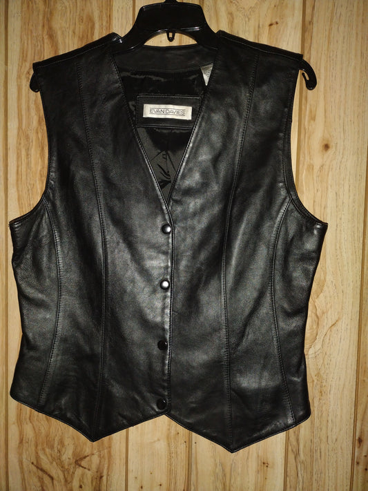 Women leather vest size 10