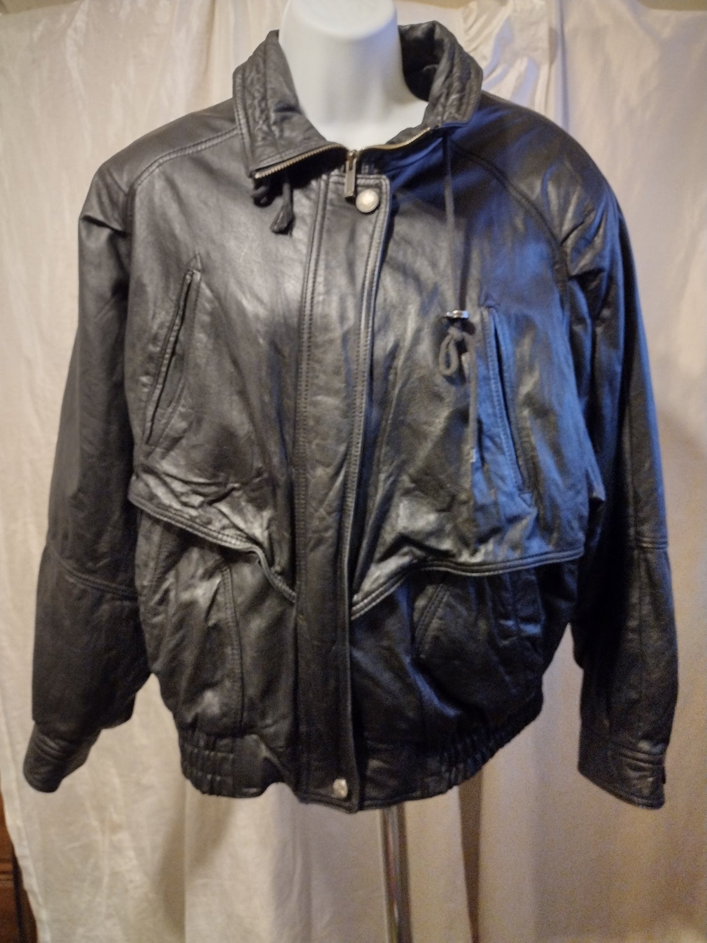 Women's leather jacket medium