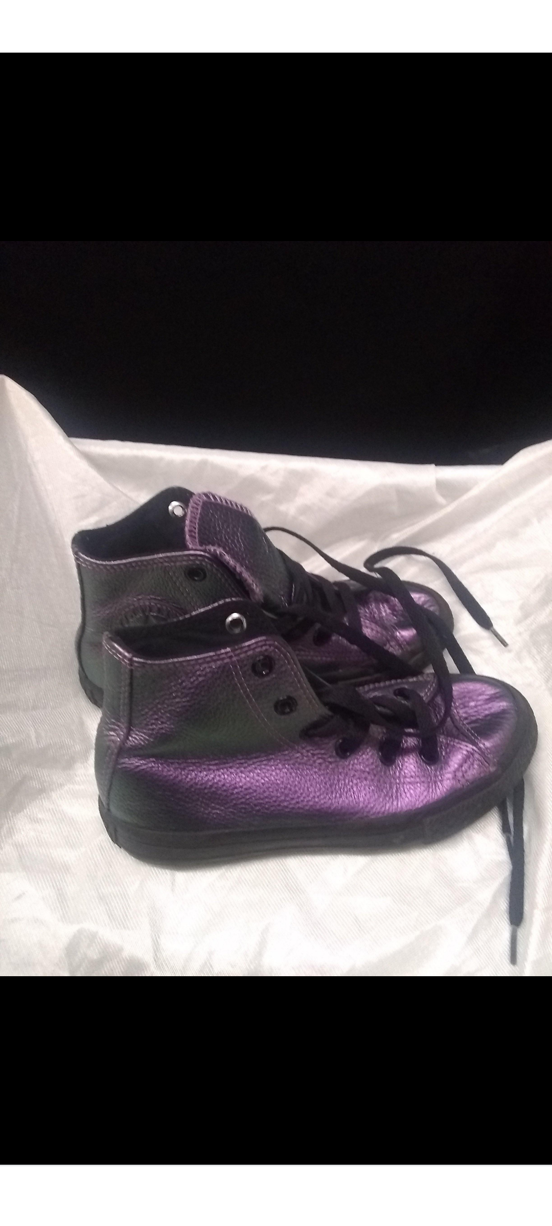 Girls purple Converse tennis shoes 13.5