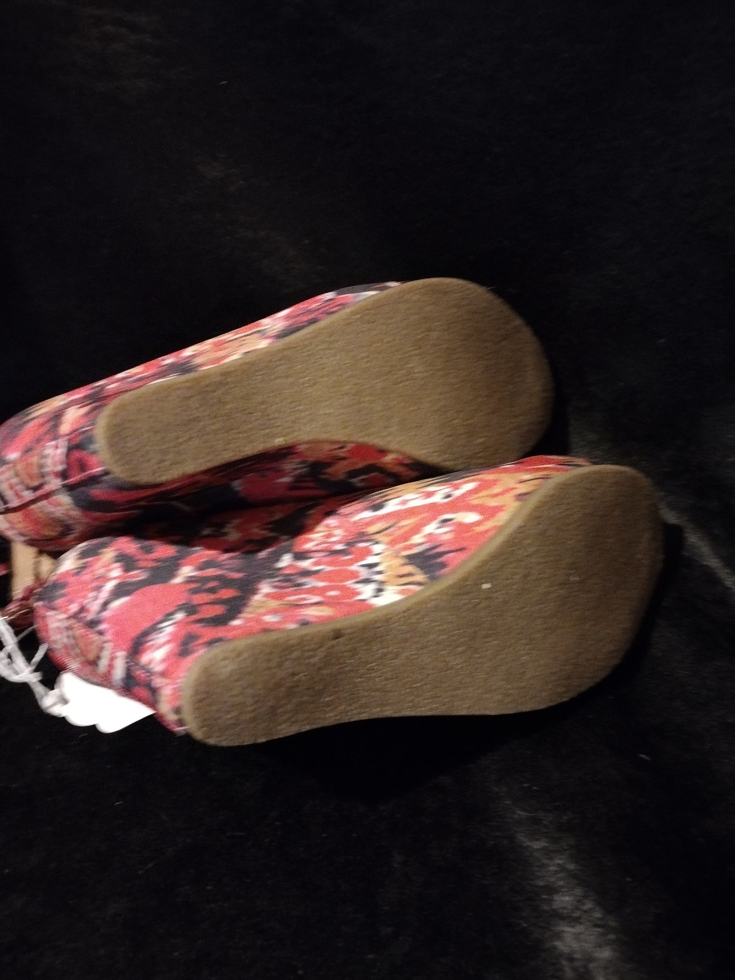 Women wedge heel shoes size 5.5M